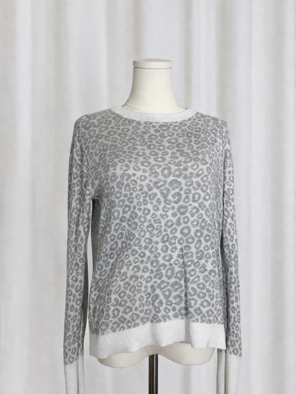 a new day Gray Leopard Print Pullover Sweater